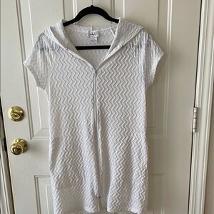 White Hooded Zip-Up Cover-Up Size S